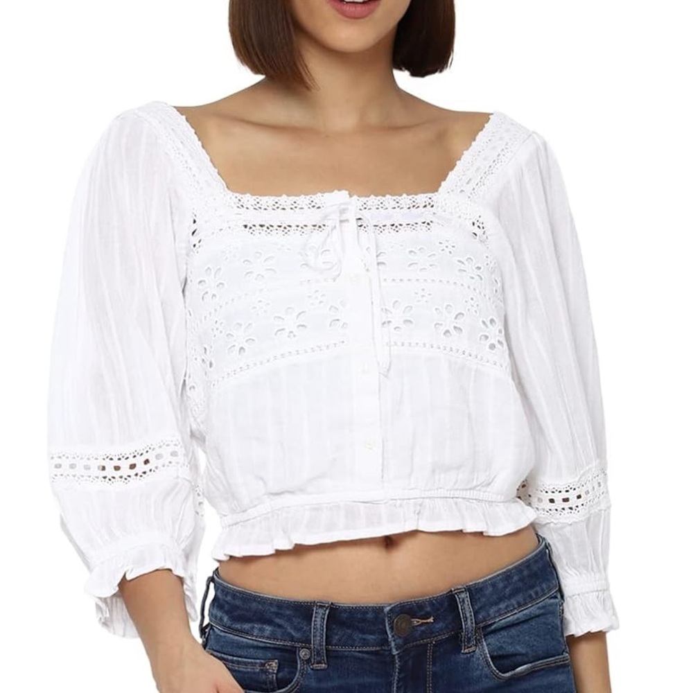 American Eagle Outfitters Women's Solid Fitted boho crop top